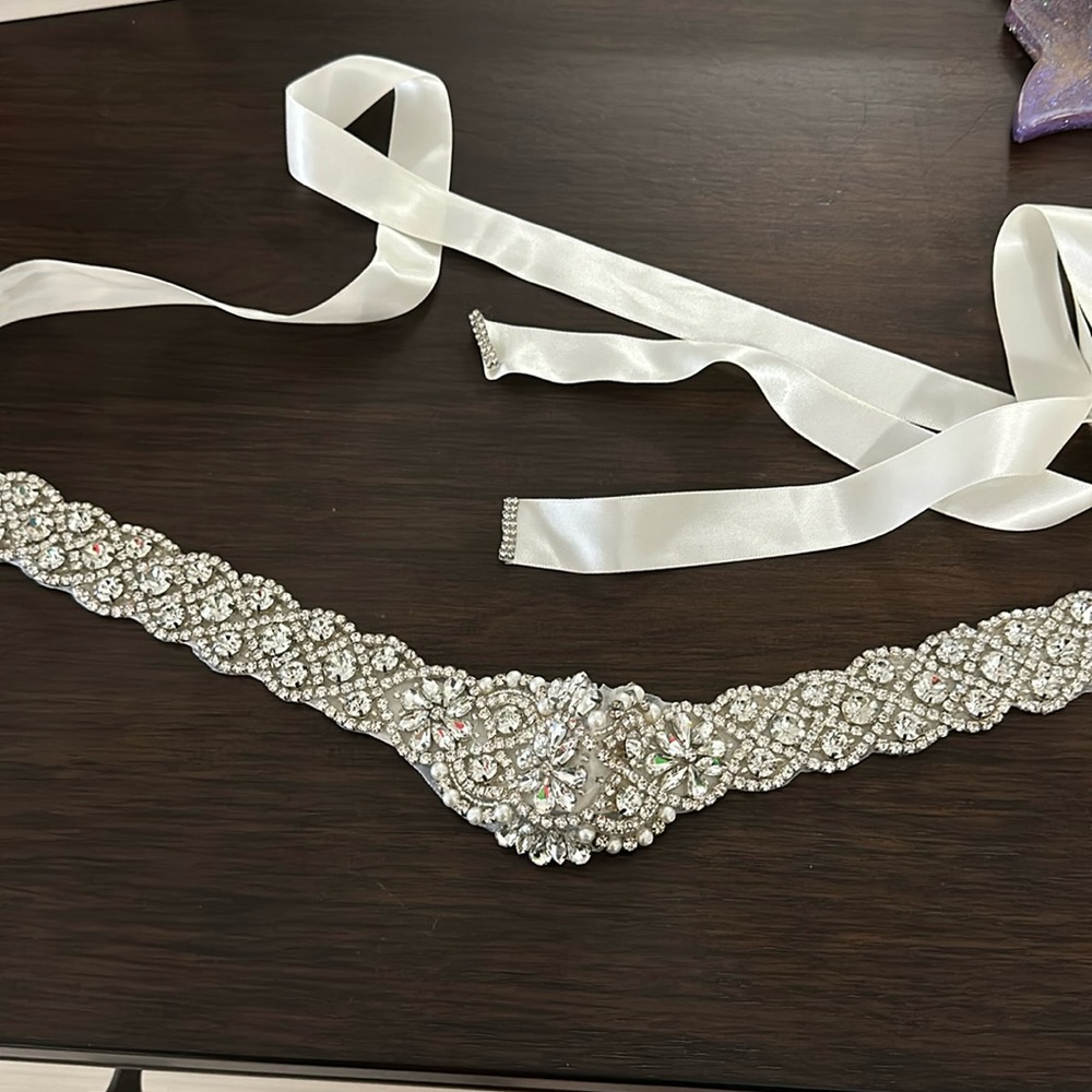 Wedding Bridal Sash Belt Satin Rhinestone Dress Scallop Floral